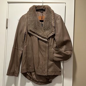 EMU Australia Cradle Moutain Sheepskin Jacket